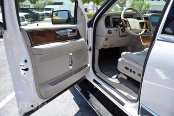 2014 Lincoln Navigator L - miniatura 16