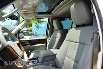 2014 Lincoln Navigator L - miniatura 18
