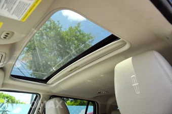 2014 Lincoln Navigator L - miniatura 20