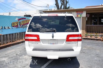 2014 Lincoln Navigator L - miniatura 31