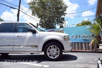 2014 Lincoln Navigator L - miniatura 36