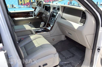 2014 Lincoln Navigator L - miniatura 40
