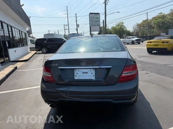 2014 Mercedes-Benz C 250 Sedan – miniatura 7