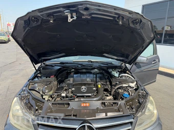 2014 Mercedes-Benz C 250 Sedan – miniatura 9