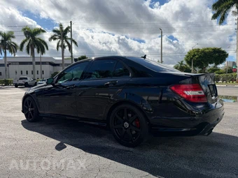 2014 Mercedes-Benz C 250 Sedan - miniatura 12