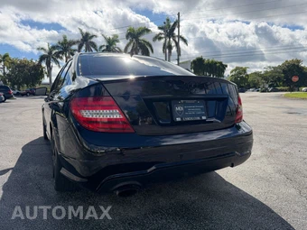 2014 Mercedes-Benz C 250 Sedan - miniatura 14