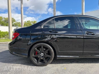 2014 Mercedes-Benz C 250 Sedan - miniatura 20