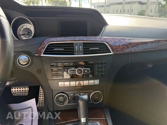 2014 Mercedes-Benz C 250 Sedan - miniatura 32