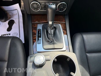 2014 Mercedes-Benz C 250 Sedan - miniatura 33