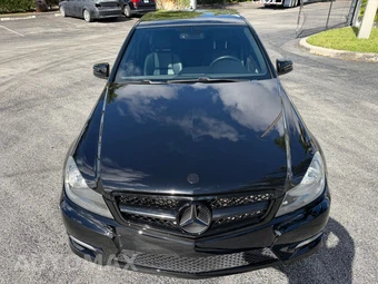 2014 Mercedes-Benz C 250 Sedan - miniatura 5