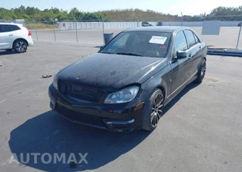 2014 Mercedes-Benz C 250 Sedan – miniatura 2