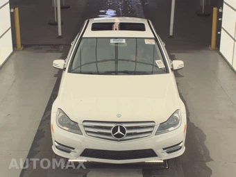 2014 Mercedes-Benz C 250 Sedan – miniatura 2