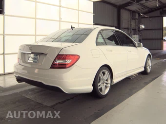 2014 Mercedes-Benz C 250 Sedan – miniatura 4