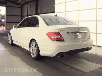 2014 Mercedes-Benz C 250 Sedan – miniatura 6