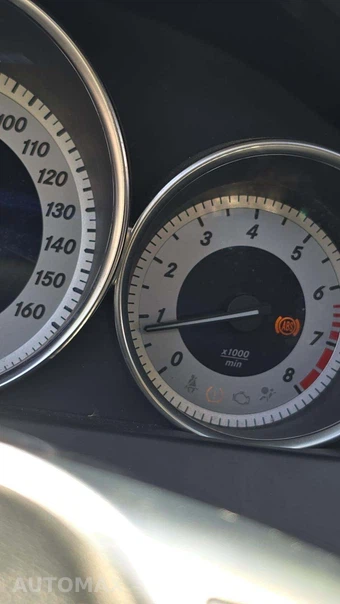 2014 Mercedes-Benz C 250 Sedan – miniatura 29