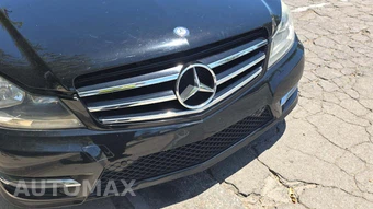 2014 Mercedes-Benz C 250 Sedan – miniatura 30