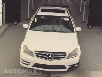 2014 Mercedes-Benz C 250 Sedan – miniatura 2