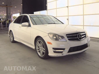 2014 Mercedes-Benz C 250 Sedan – miniatura 3