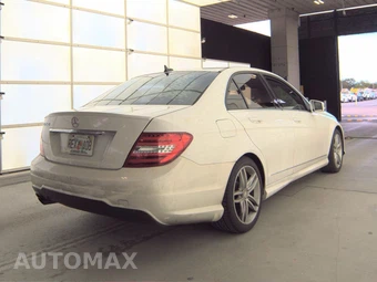 2014 Mercedes-Benz C 250 Sedan – miniatura 4