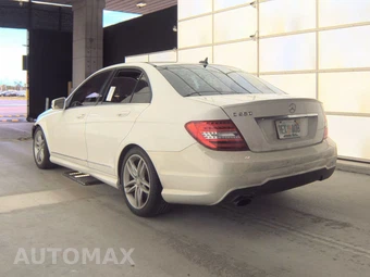 2014 Mercedes-Benz C 250 Sedan – miniatura 6