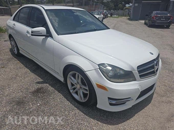 2014 Mercedes-Benz C 250 Sedan – miniatura 4