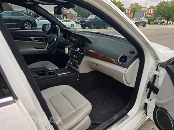 2014 Mercedes-Benz C 300 4MATIC Sedan - miniatura 19