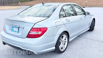2014 Mercedes-Benz C 300 4MATIC Sedan – miniatura 3