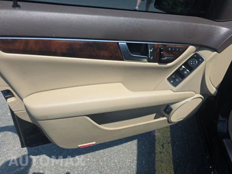 2014 Mercedes-Benz C 300 4MATIC Sedan – miniatura 9