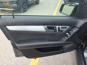 2014 Mercedes-Benz C 300 4MATIC Sedan – miniatura 9