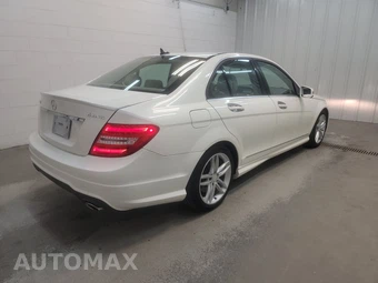 2014 Mercedes-Benz C 300 4MATIC Sedan - miniatura 4