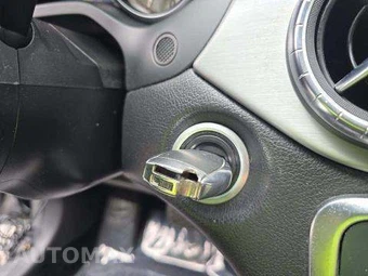2014 Mercedes-Benz CLA 250 – miniatura 9