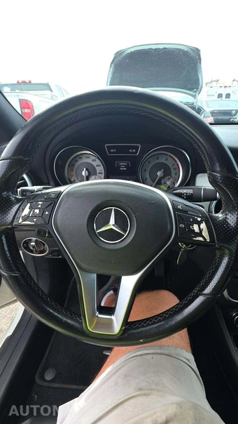 2014 Mercedes-Benz CLA 250 – miniatura 27