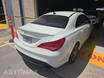 2014 Mercedes-Benz CLA 250 - miniatura 4