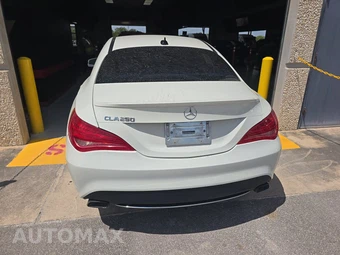 2014 Mercedes-Benz CLA 250 - miniatura 5