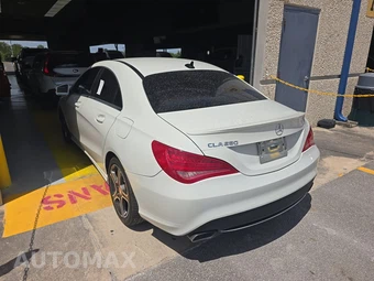 2014 Mercedes-Benz CLA 250 - miniatura 6