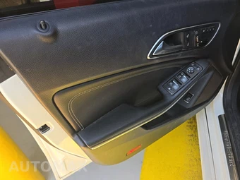 2014 Mercedes-Benz CLA 250 - miniatura 9
