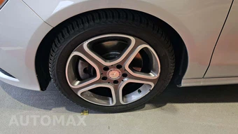 2014 Mercedes-Benz CLA 250 – miniatura 21