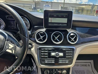 2014 Mercedes-Benz CLA 250 - miniatura 10