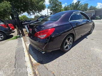 2014 Mercedes-Benz CLA 250 - miniatura 3