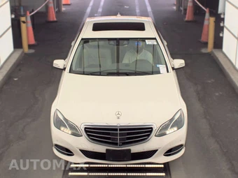 2014 Mercedes-Benz E 250 BlueTEC 4MATIC Sedan - miniatura 2