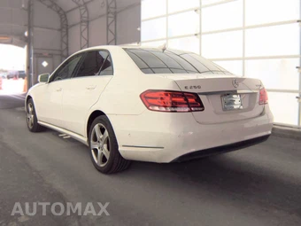 2014 Mercedes-Benz E 250 BlueTEC 4MATIC Sedan - miniatura 6