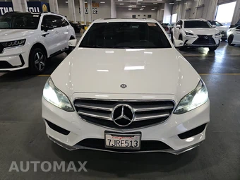2014 Mercedes-Benz E 250 BlueTEC Sedan - miniatura 2
