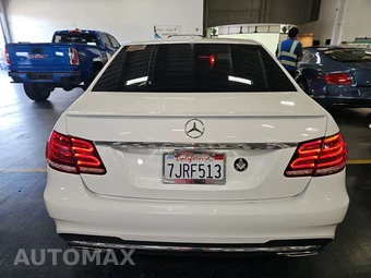 2014 Mercedes-Benz E 250 BlueTEC Sedan - miniatura 5