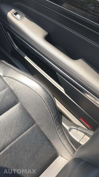 2014 Mercedes-Benz E 350 4MATIC Coupe - miniatura 32