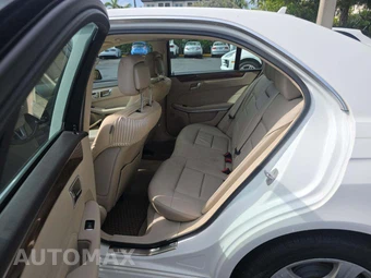 2014 Mercedes-Benz E 350 4MATIC Sedan - miniatura 13