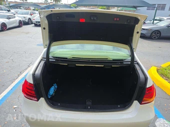 2014 Mercedes-Benz E 350 4MATIC Sedan - miniatura 14