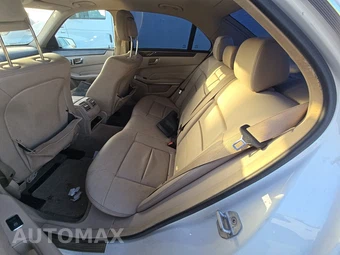 2014 Mercedes-Benz E 350 4MATIC Sedan – miniatura 13