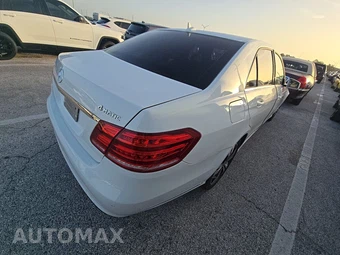 2014 Mercedes-Benz E 350 4MATIC Sedan – miniatura 4