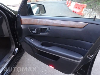 2014 Mercedes-Benz E 350 4MATIC Sedan – miniatura 28