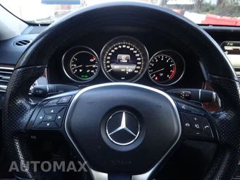 2014 Mercedes-Benz E 350 4MATIC Sedan – miniatura 48